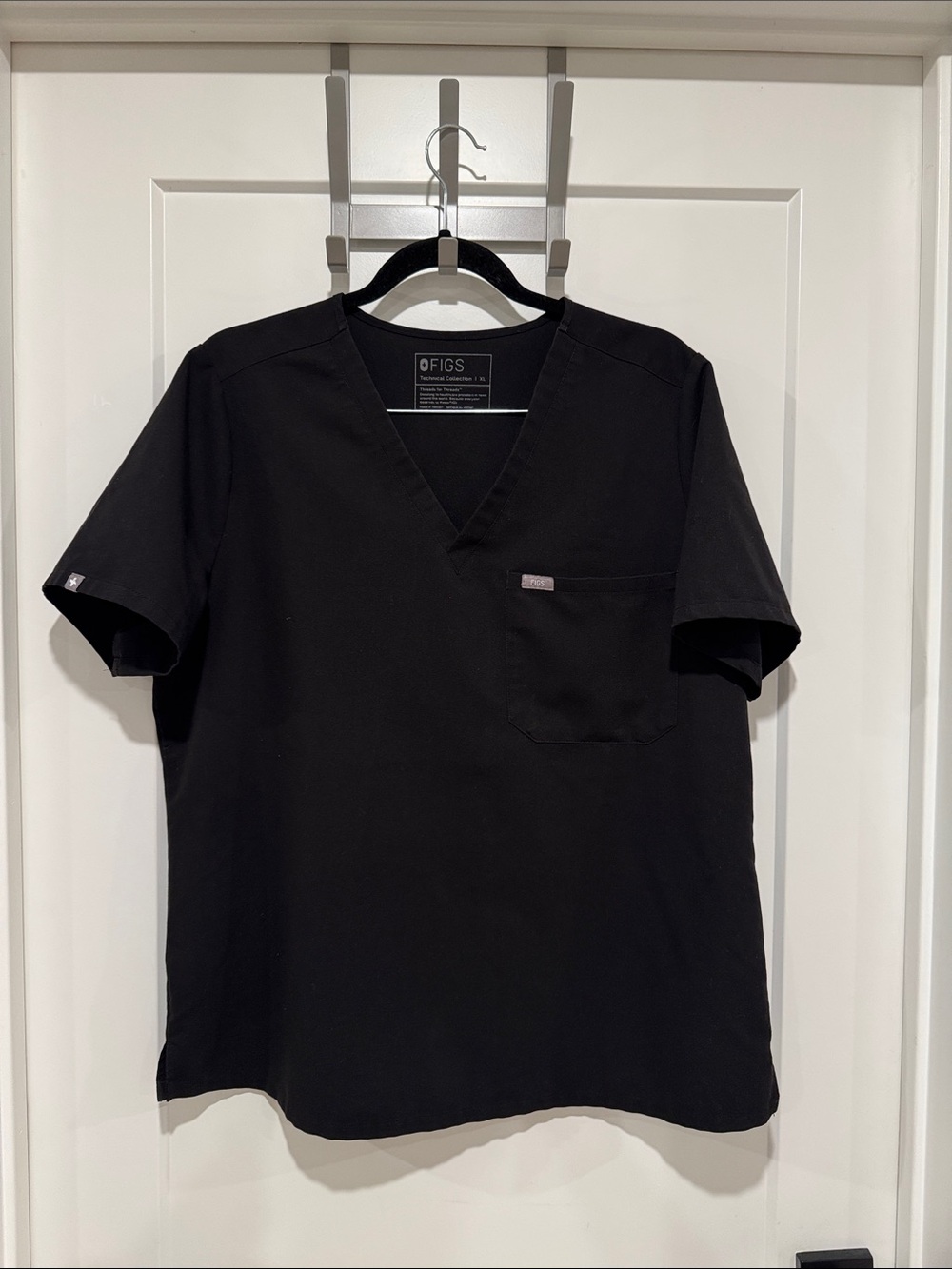 Figs Catarina One-Pocket Scrub Top